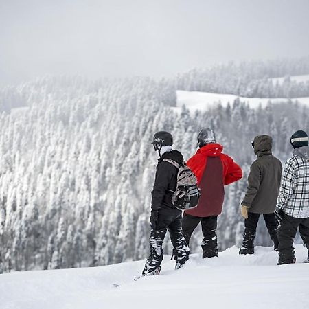 Riders Lodge Роза Хутор クラースナヤ・ポリャーナ エクステリア 写真